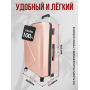 Пластиковый чемодан